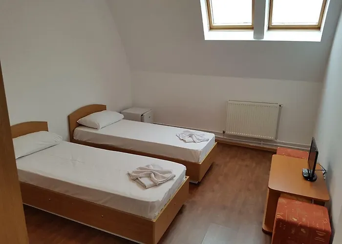 Casa Cic Πανσιόν 3*